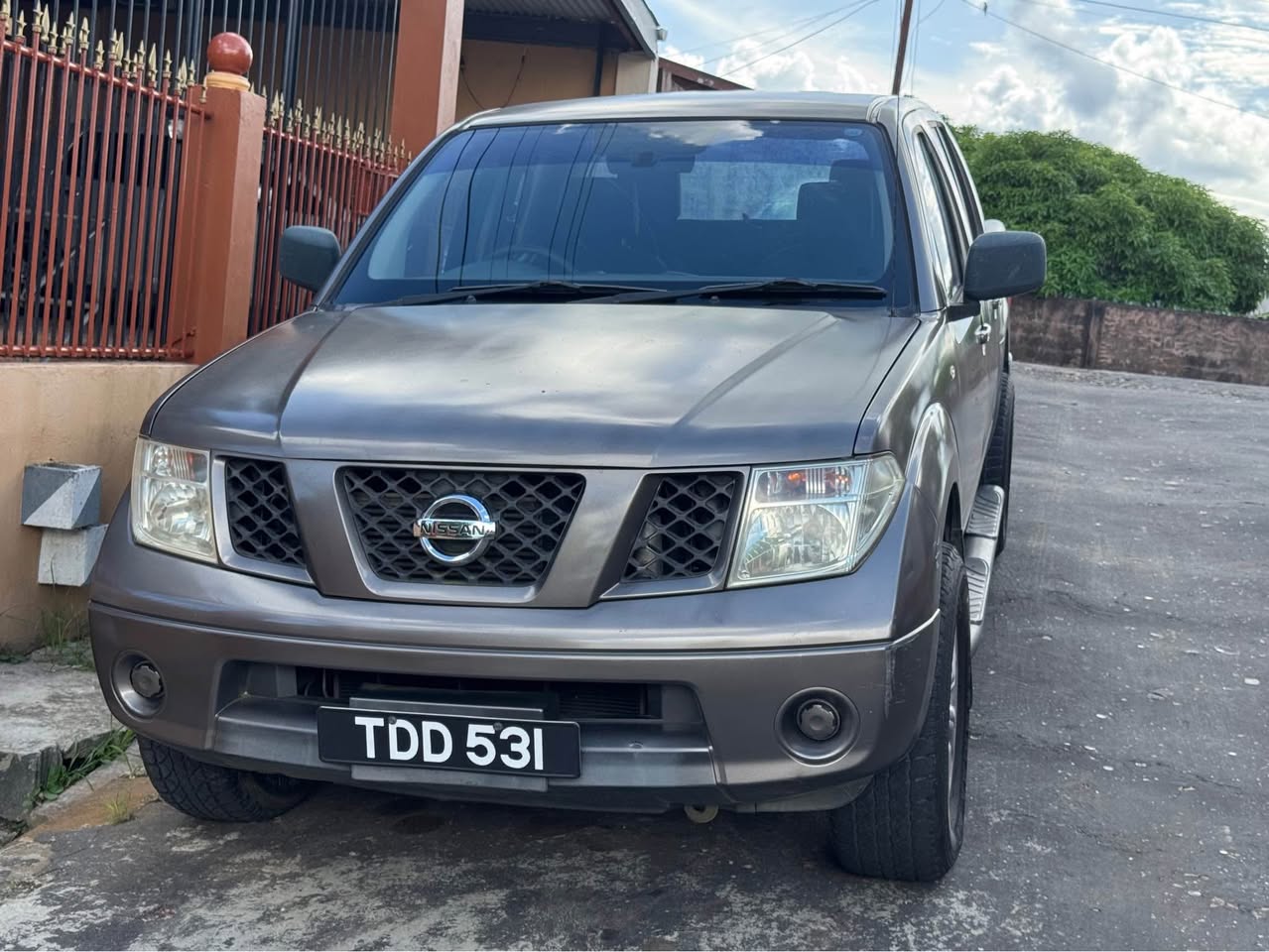 nissan navara