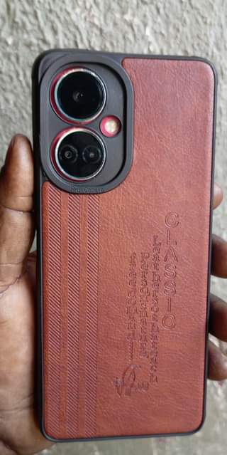 A picture of Camon19 mzigo mwingine uwo boss kalewa nipeni hela GB 128