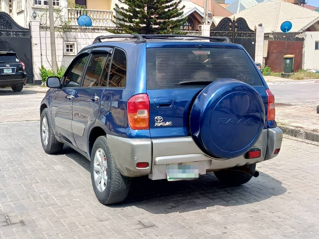 A picture of Toyota RAV4
