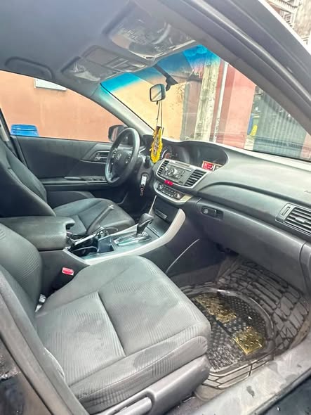A picture of Honda accord 2013 awoof deals