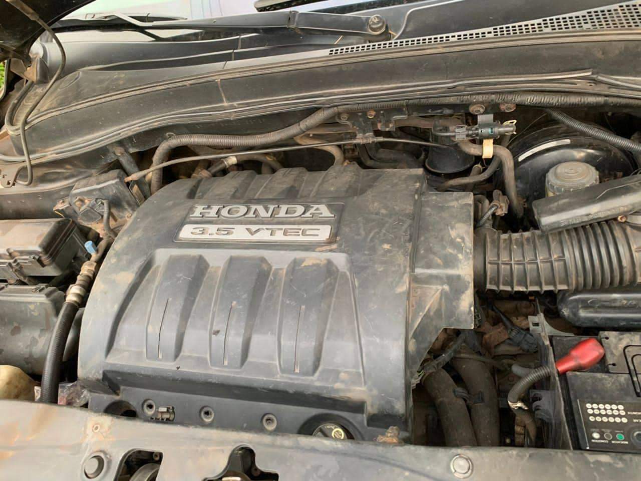 A picture of 2006 Honda pilot