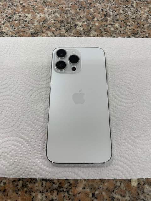 iPhone M.