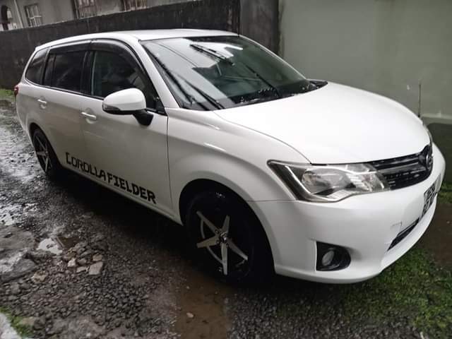 toyota fielder