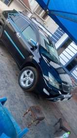 A picture of 2005 model Rx 330