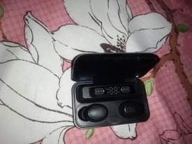 A picture of Headfone ya blotosi ni mpya kabsa sana haina kipengele wahi