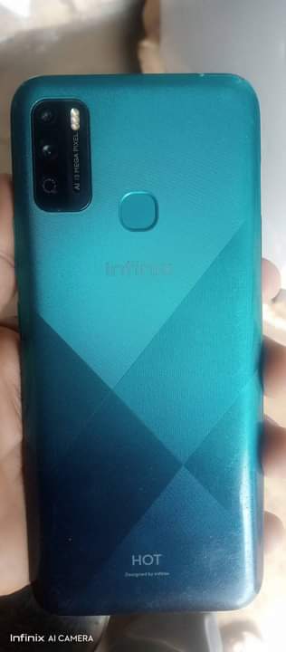 A picture of Inifnx hot 9 gb32 ram 2