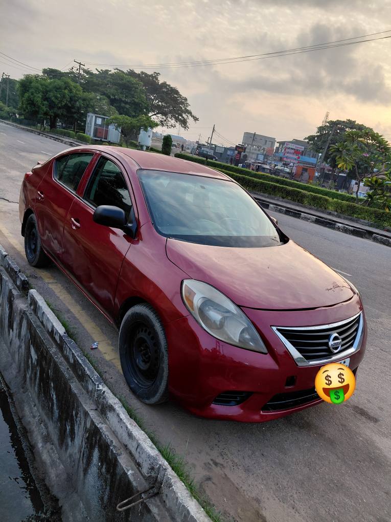 A picture of Nissan almera