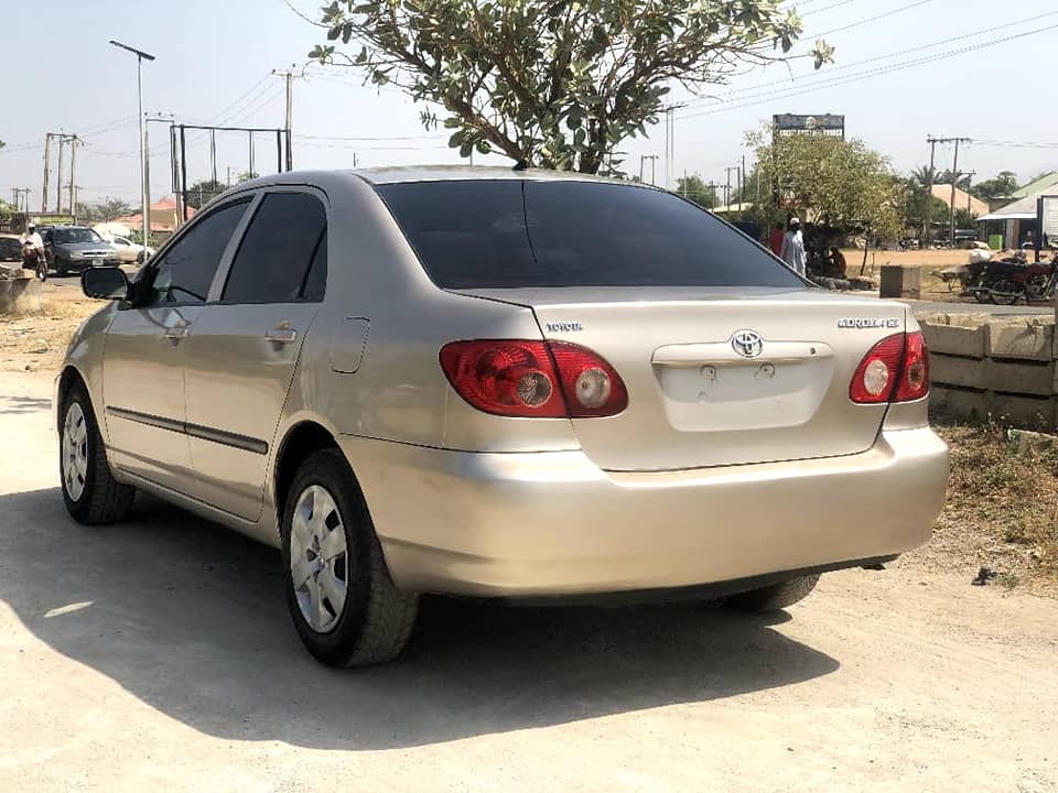 A picture of Toyota Corolla 06