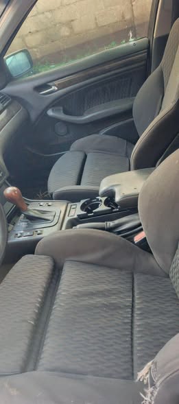 A picture of 2005 BMW coja 3 series