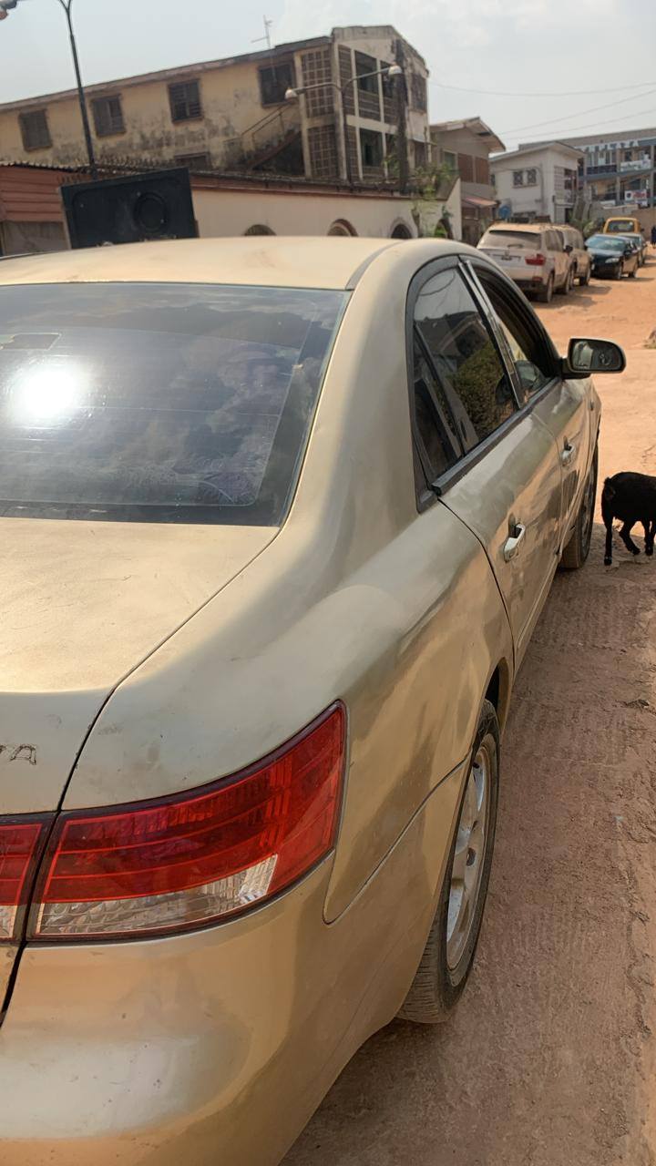 A picture of Owner need money now 08 Sonata