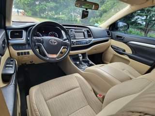A picture of 2015 Toyota Highlander foreign NGN29 500 000 00