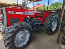 A picture of TRACTOR