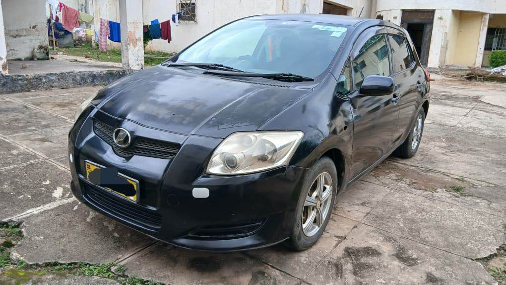toyota auris