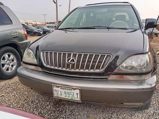 A picture of Lexus RX 300