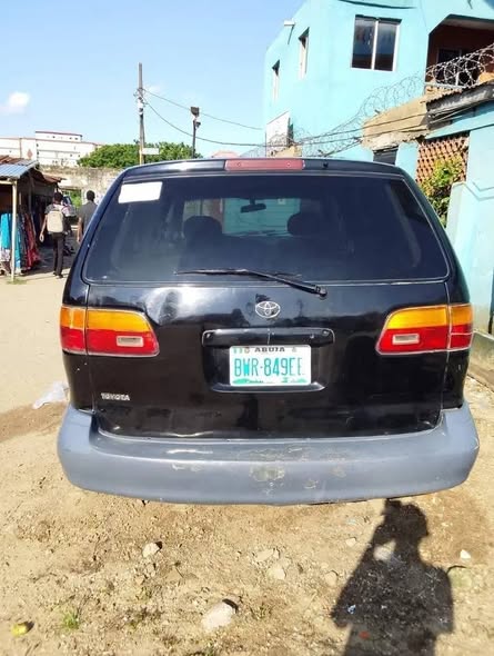 A picture of Lasu ojo Sienna