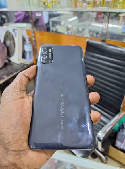 A picture of Infinix Note 7 lite 64gb