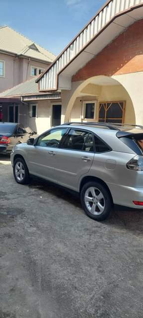 A picture of LEXUS RX330 FOR SALE BELGIUM GRADE FIRST BODY AC IS