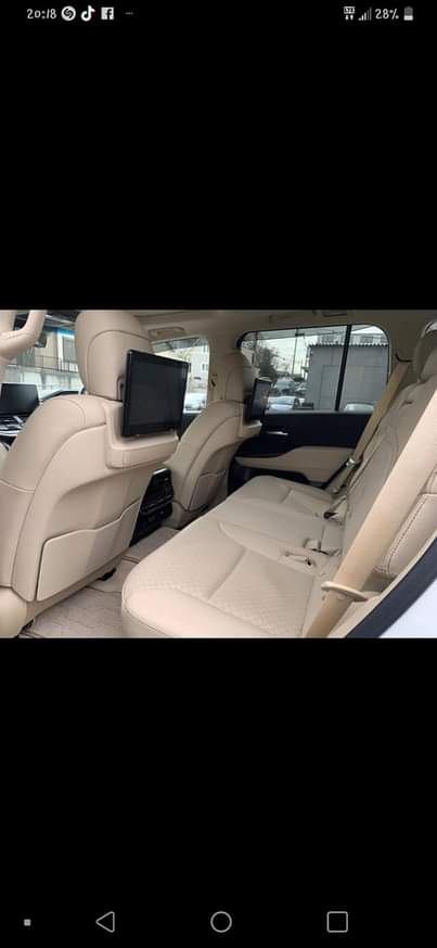 A picture of TOYOTA LAND CRUISER ZX MODEL L300
