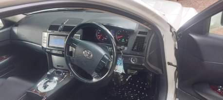 A picture of Toyota markx 2008 18m