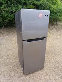 A picture of Samsung fridge double door inagandsha Sana na kupoza vzr bei