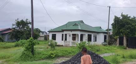 A picture of 3 Beds 2 Baths House