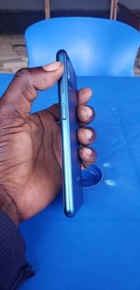 A picture of Samsung a12