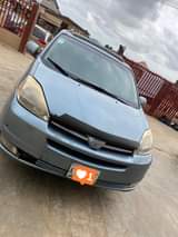 A picture of Toyota seinna