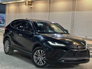 A picture of  TOYOTA HARRIER SPEC Z year 2021 Engine 1 990cc