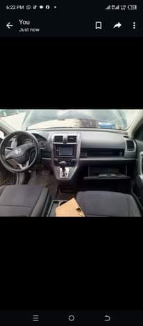 A picture of Awoo Awoo Honda CR V year 2008 engine and transmission