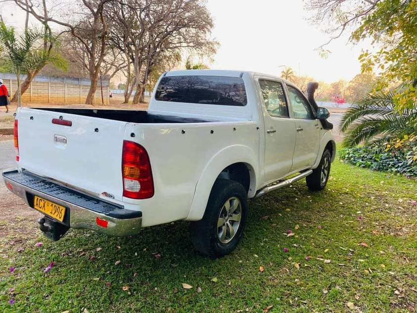 used toyota hilux