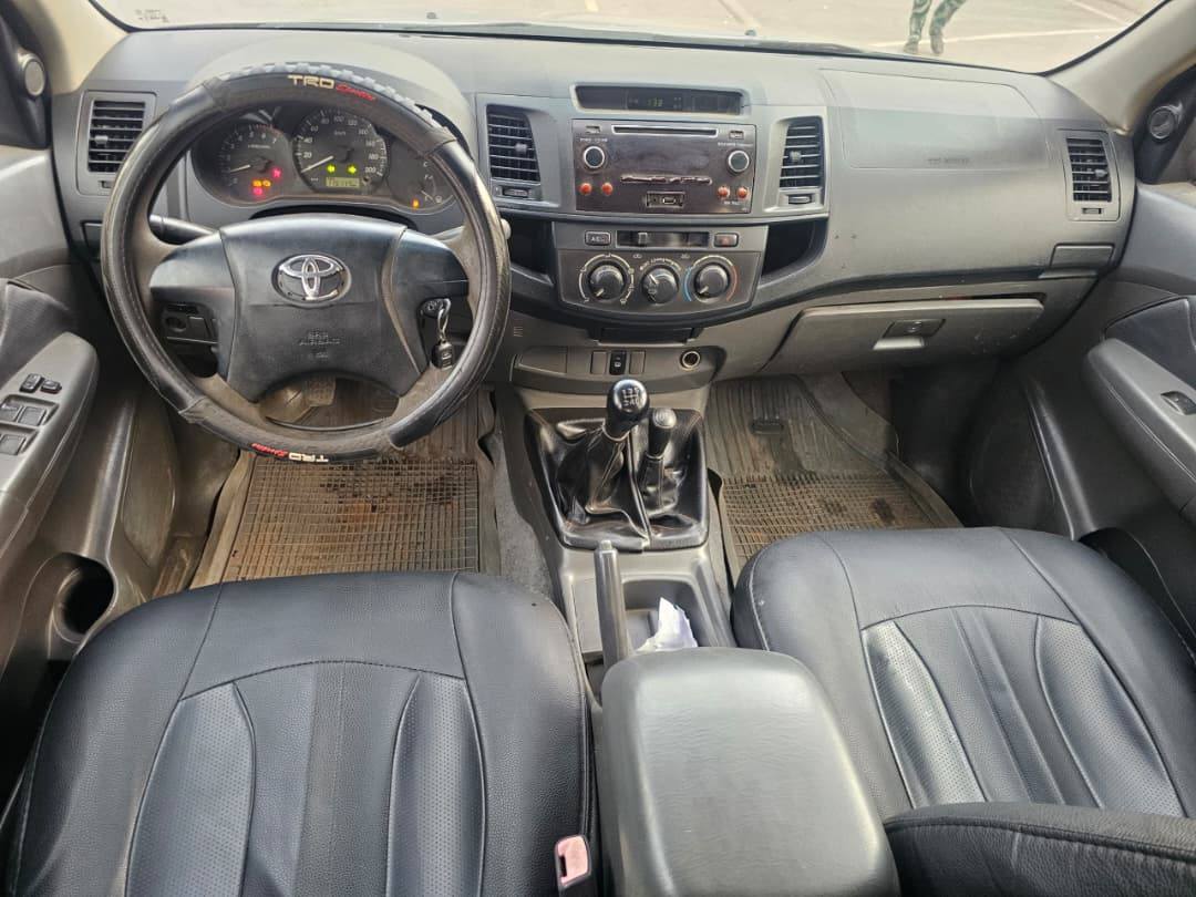 A picture of REGISTERED 2015 TOYOTA HILUX