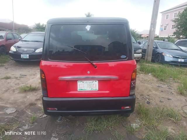 A picture of 2005 Daihatsu hijet Hijet mini bus