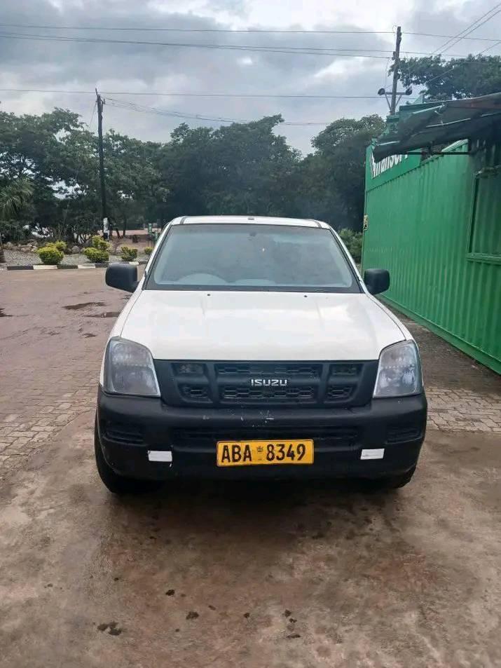 classifieds/cars isuzu