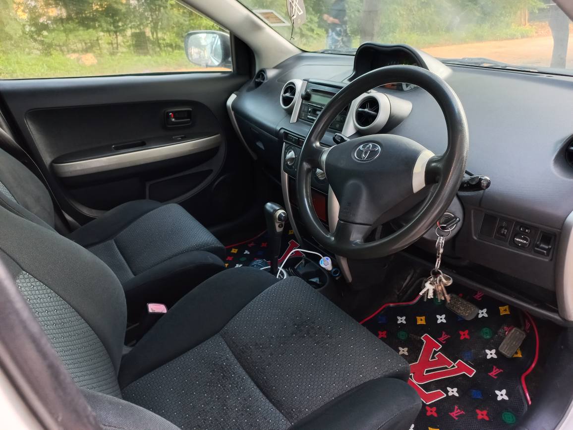 A picture of TOYOTA IST ON SALE