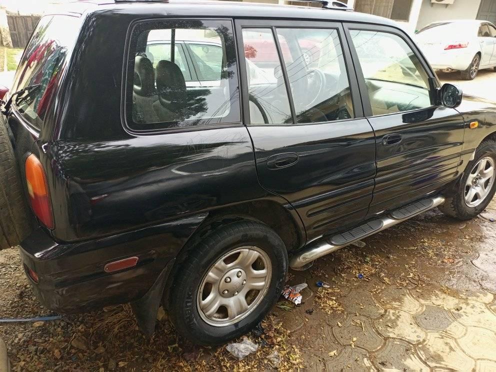 A picture of Toyota Rav 4