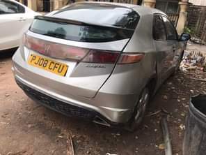 A picture of Honda Civic 2010 Manual First body Sound engine and gear