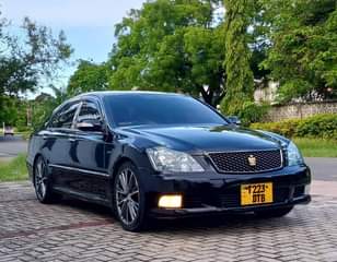 A picture of TOYOTA CROWN BEI MILLION 14