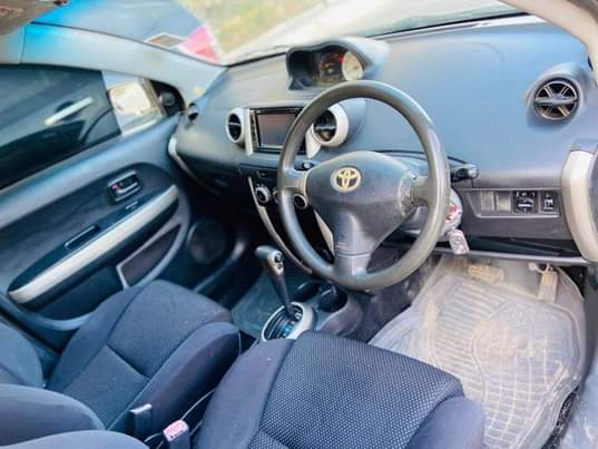 A picture of 2003 TOYOTA IST IST