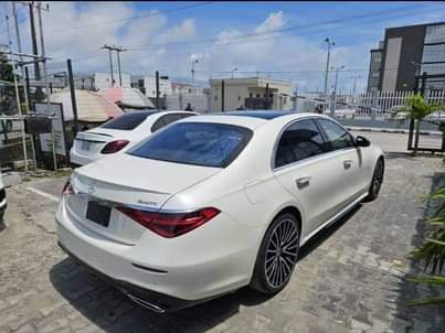 A picture of Mercedes Benz S580 2022 white