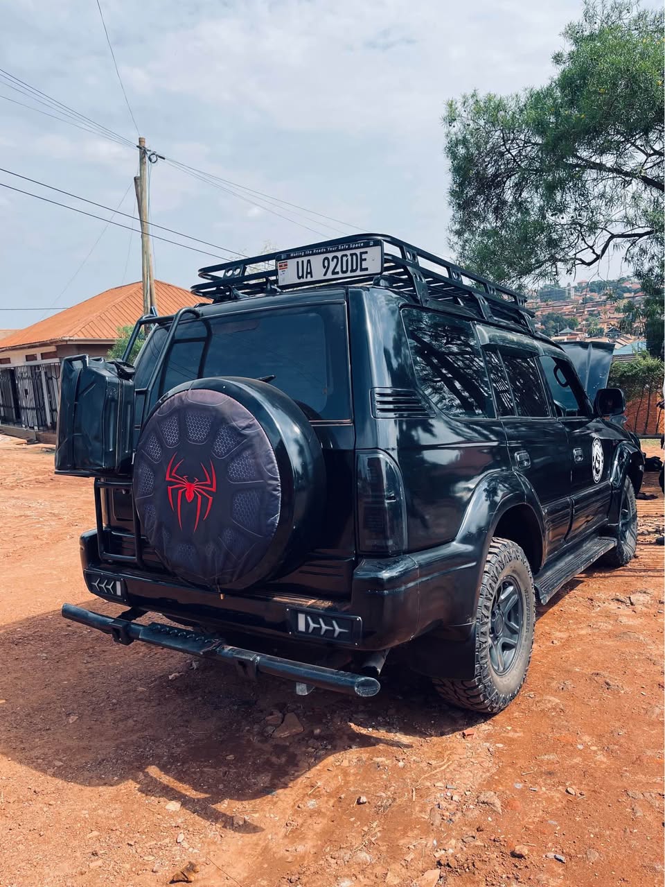 A picture of Toyota landcruiser prado