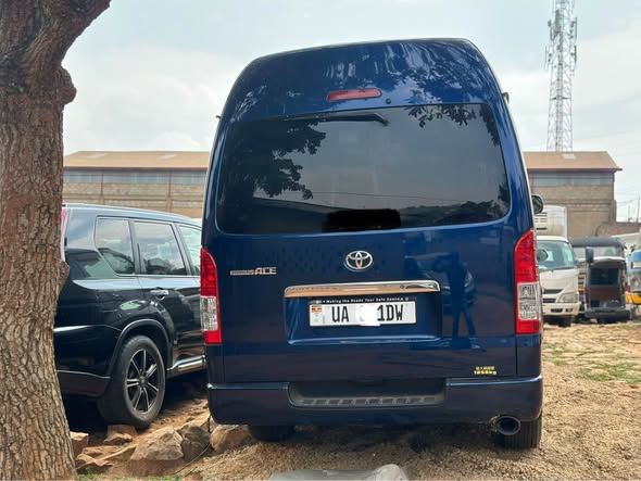 A picture of Toyota Hiace High roof 75m negotiable 4wd Auto 1KD engine