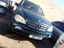 A picture of Benz ML320 2002