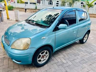 A picture of Vitz 5.8M ipo Mwanza
