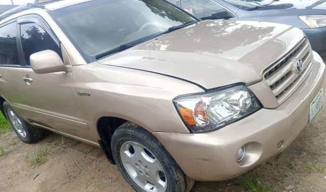 A picture of 2006 TOYOTA HIGHLANDER Nigerian used Perfect Gearbox Untempered Engine 3