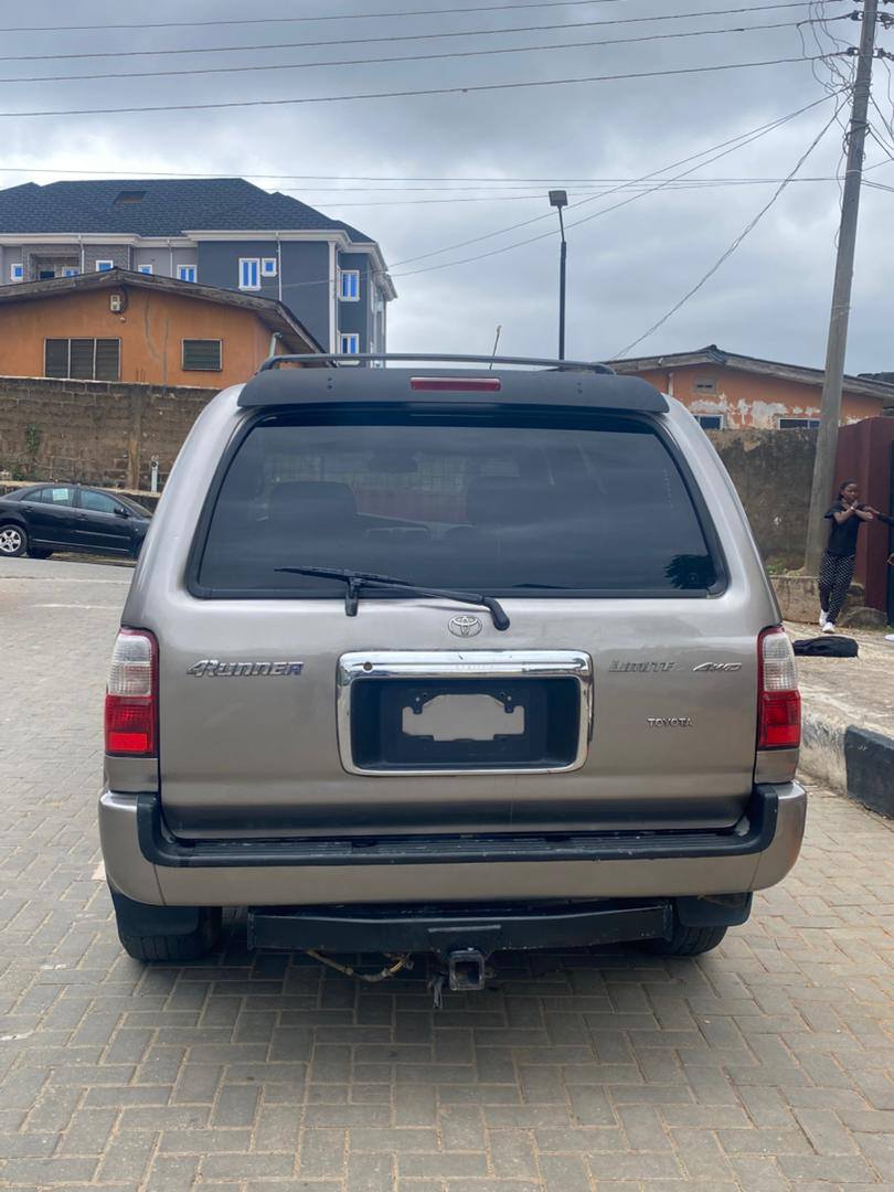 A picture of Toyota 4runner 2002 Model