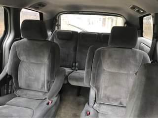 A picture of Toyota Sienna 07 08077814086
