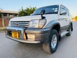A picture of Price bei 14M Contact Call 0712934193 TOYOTA PRADO FOR SALE
