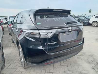 A picture of Toyota Harrier 2015 UGX 46 000 000 duty free