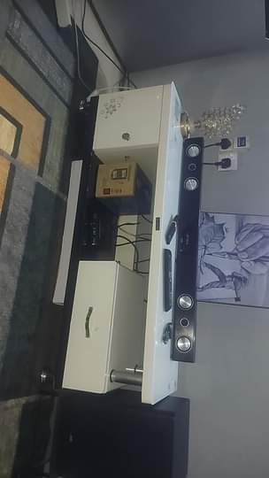 A picture of Yv show case used