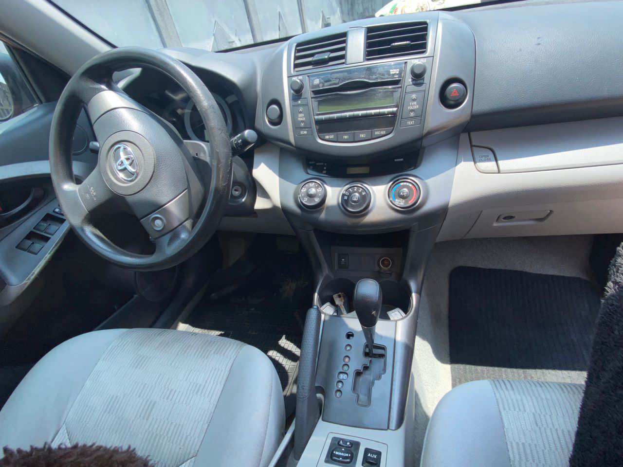 A picture of Distress sale 12 5mm 2011 Rav 4